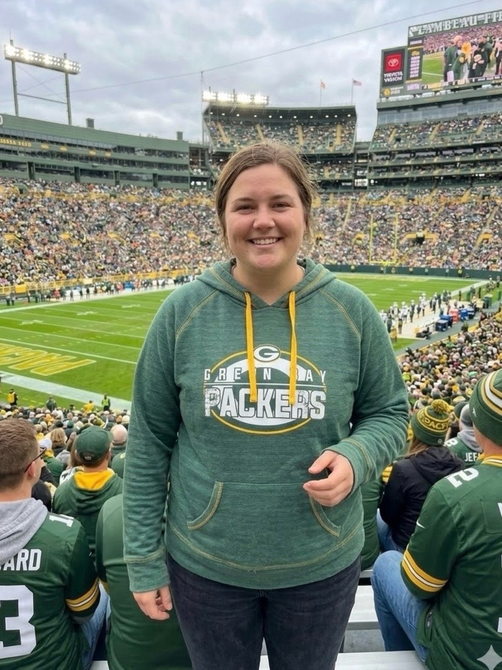 🏈 NFL TEAM APPAREL Green Bay Woman’s Lightweight Hoodie Size Large